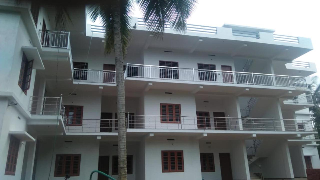 Wayanad Biriyomz Residency, Kalpatta, Low Cost Rooms And Deluxe Apartment Eksteriør billede